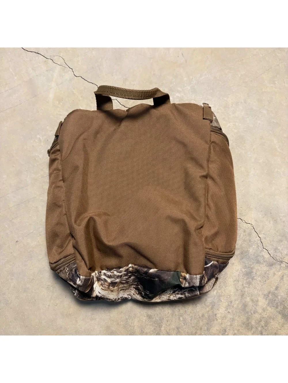 Delta Waterfoul camo hunting bag